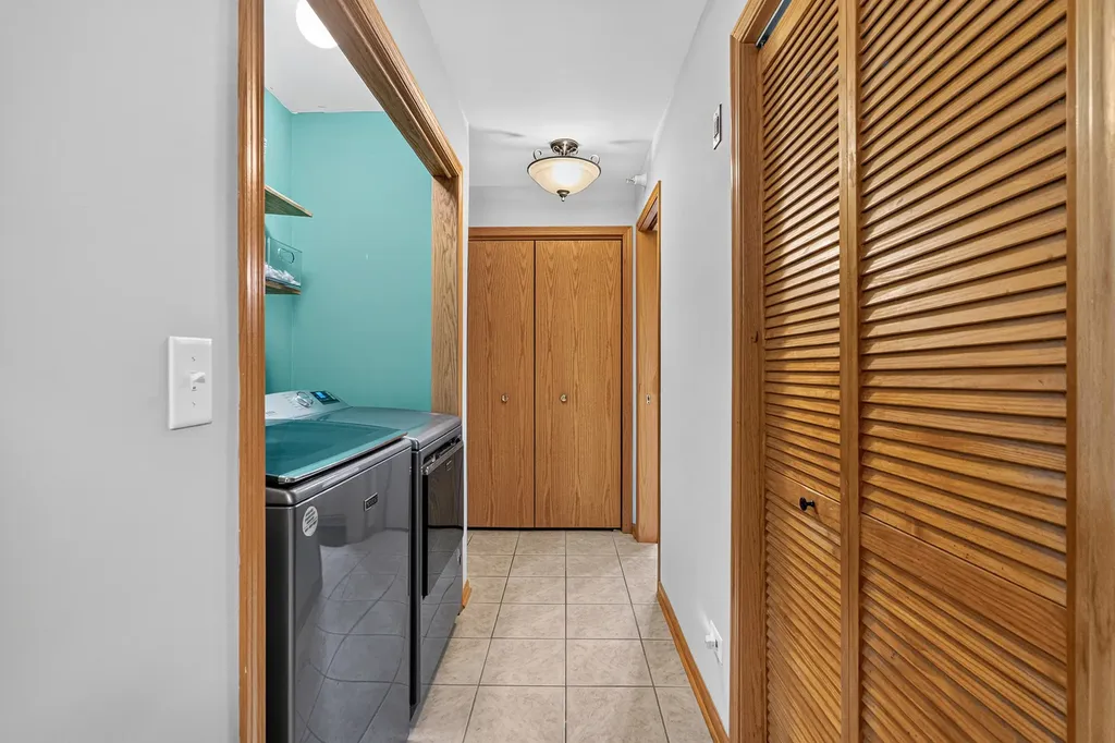 1011 Ashley Court S Lockport IL 60441