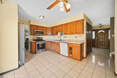 640 Aspen Street Frankfort IL 60423