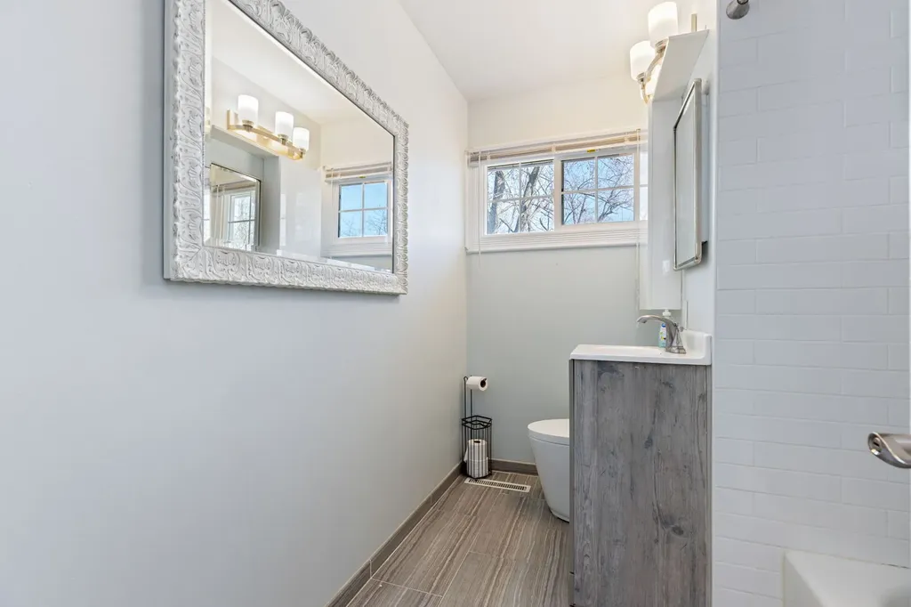5524 South Bruner Street Hinsdale IL 60521