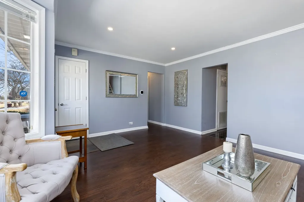 5524 South Bruner Street Hinsdale IL 60521