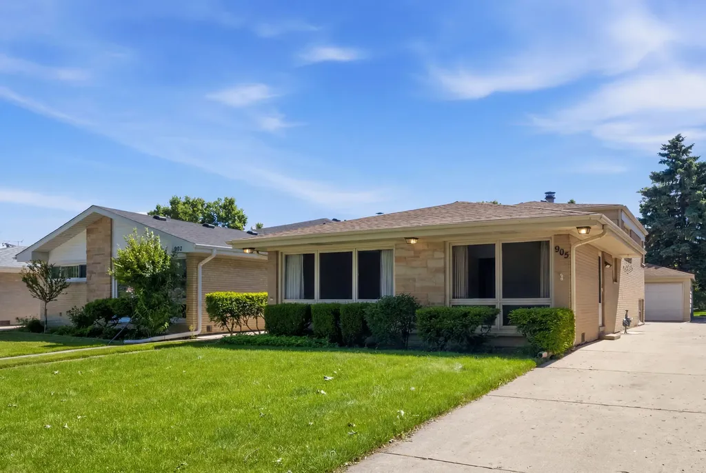 905 Long Road Glenview IL 60025