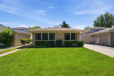 905 Long Road Glenview IL 60025