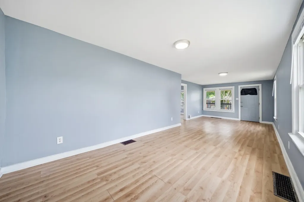 11317 South Carpenter Street Chicago IL 60643