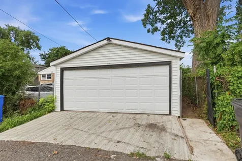 11317 South Carpenter Street Chicago IL 60643