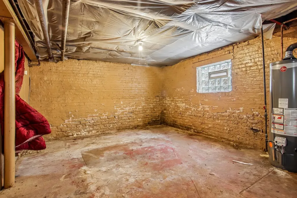 9605 South Winston Avenue Chicago IL 60643