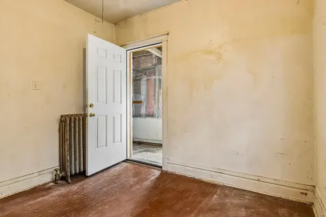 9605 South Winston Avenue Chicago IL 60643