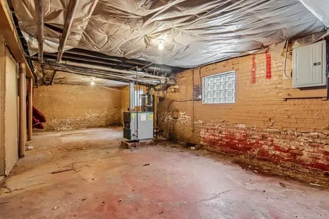 9605 South Winston Avenue Chicago IL 60643