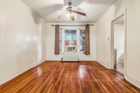 9605 South Winston Avenue Chicago IL 60643