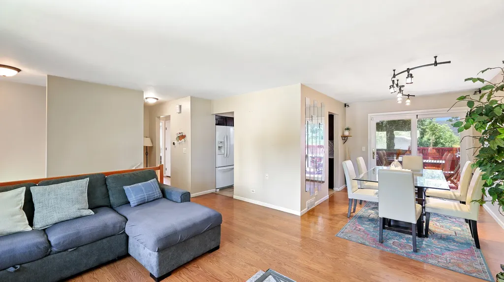 1326 Degener Avenue Elmhurst IL 60126
