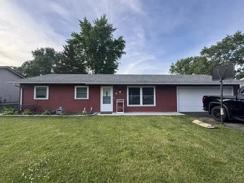 8 Dolphin Court Oswego IL 60543
