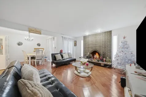 4042 Trafalgar Lane Oak Lawn IL 60453