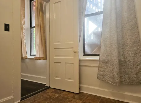 2739 West 16th Street Chicago IL 60608
