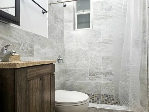 2739 West 16th Street Chicago IL 60608