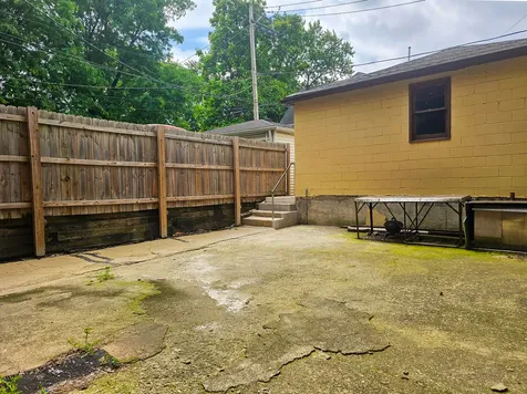 2739 West 16th Street Chicago IL 60608