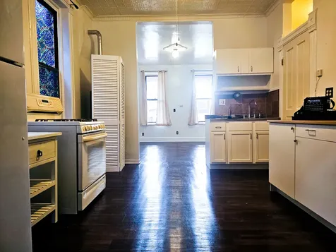 2739 West 16th Street Chicago IL 60608