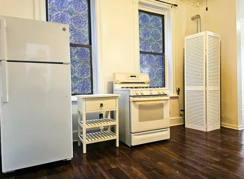 2739 West 16th Street Chicago IL 60608