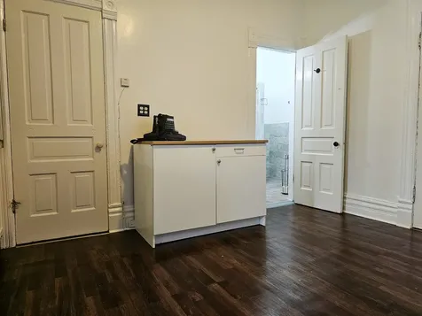 2739 West 16th Street Chicago IL 60608