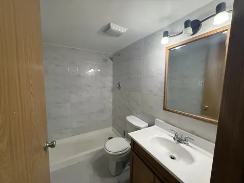 1954 Nautilus Lane Hanover Park IL 60133