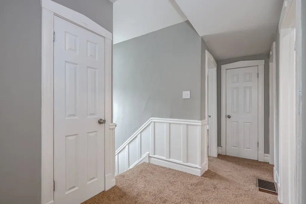 7952 South Elizabeth Street Chicago IL 60620
