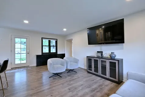 511 Everett Avenue Crystal Lake IL 60014