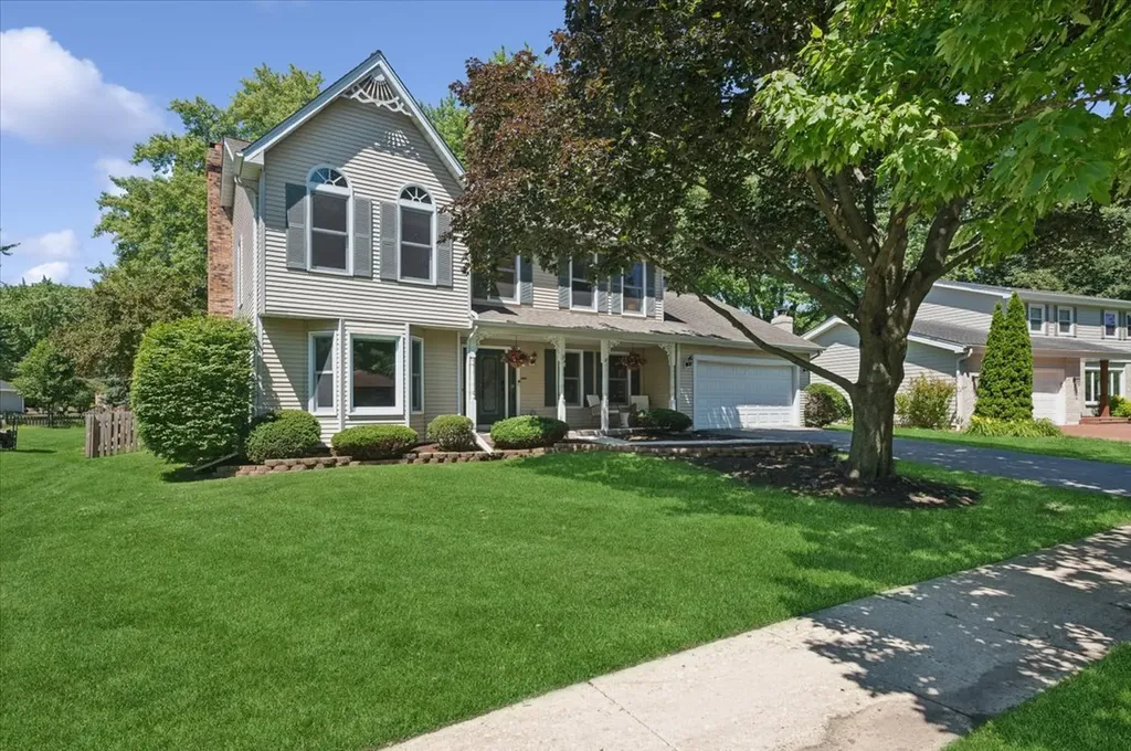 925 Manchester Street Naperville IL 60563