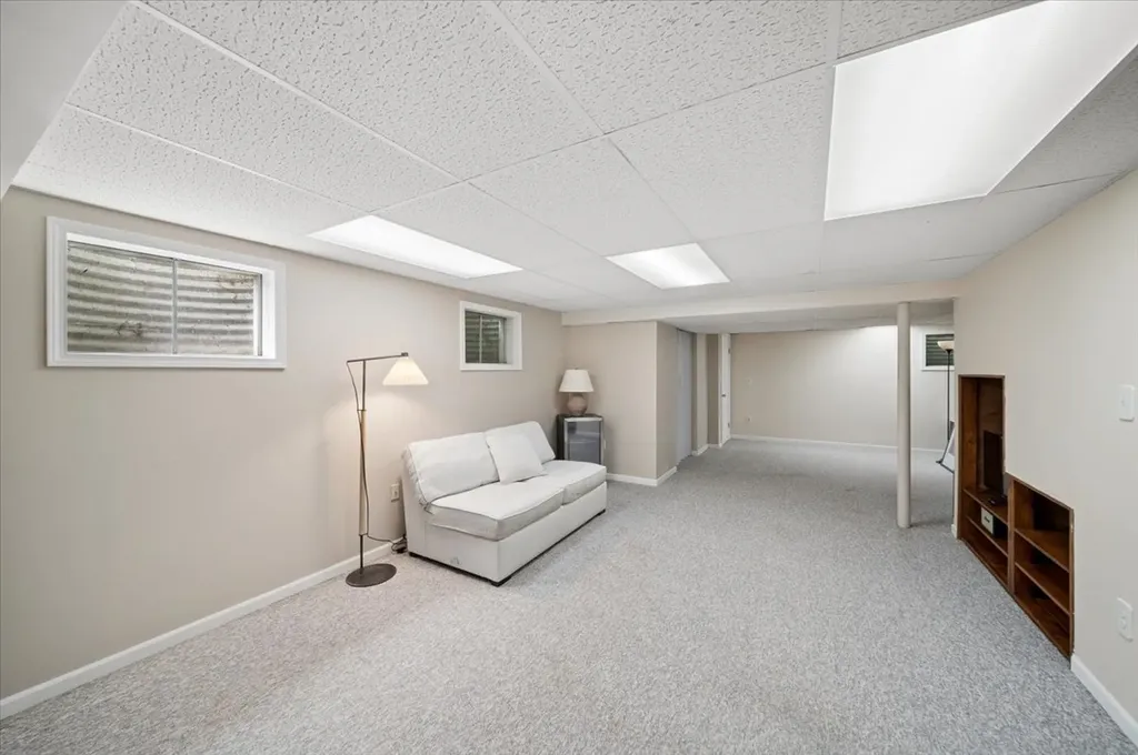 925 Manchester Street Naperville IL 60563