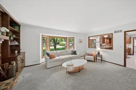925 Manchester Street Naperville IL 60563