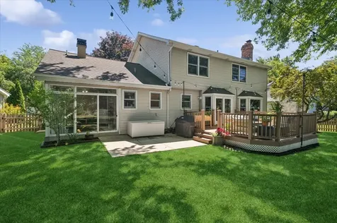 925 Manchester Street Naperville IL 60563