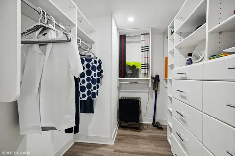 175 East Delaware Place Chicago IL 60611