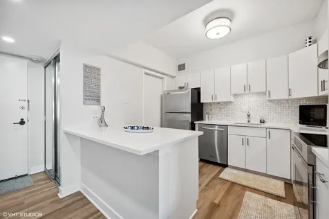 175 East Delaware Place Chicago IL 60611