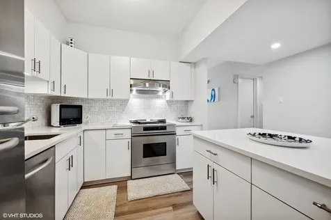175 East Delaware Place Chicago IL 60611