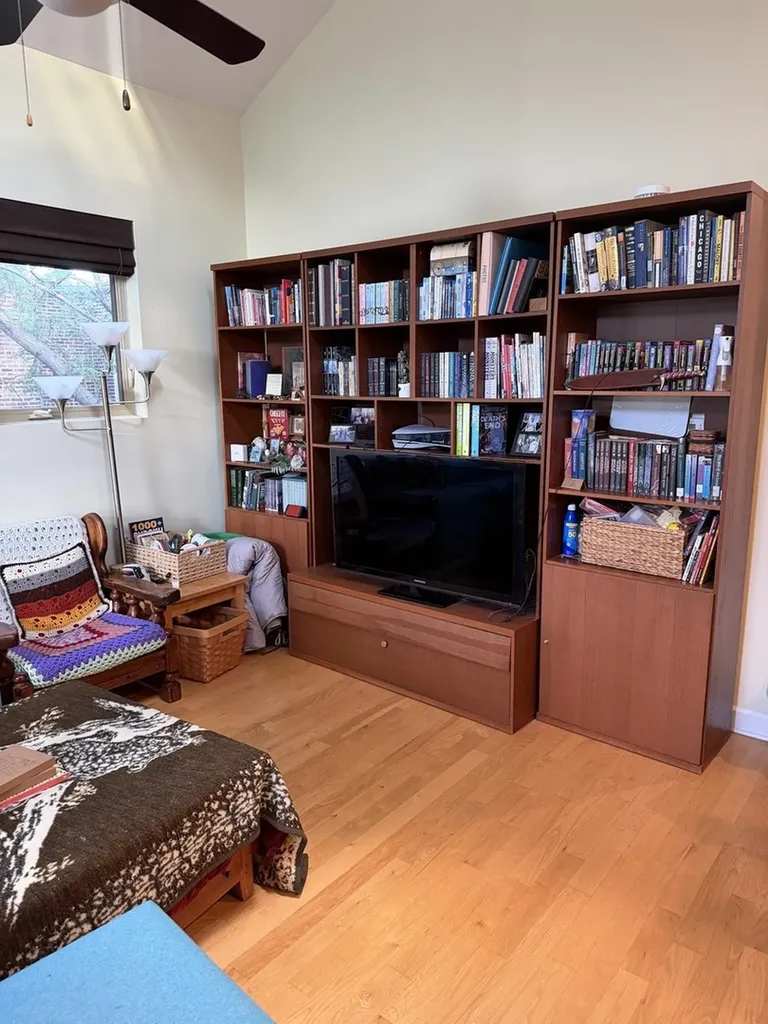 2657 West Thomas Street Chicago IL 60622