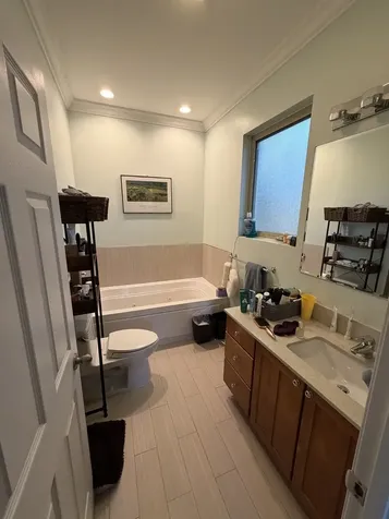 2657 West Thomas Street Chicago IL 60622