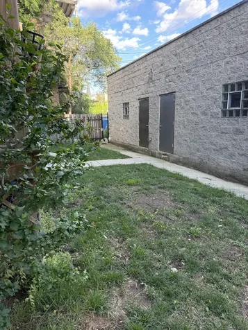 2657 West Thomas Street Chicago IL 60622