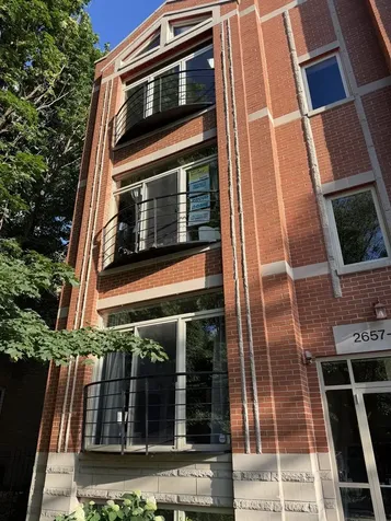 2657 West Thomas Street Chicago IL 60622