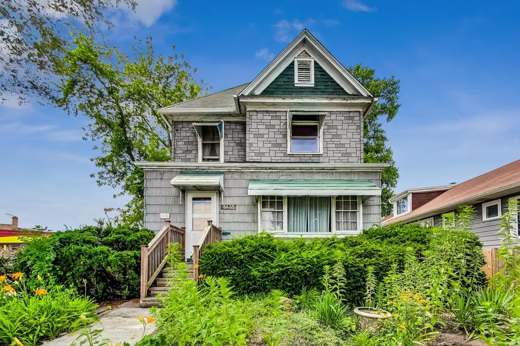 3428 East Avenue Berwyn IL 60402