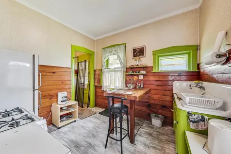 3428 East Avenue Berwyn IL 60402