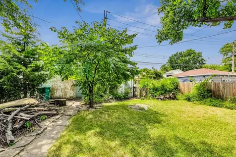 3428 East Avenue Berwyn IL 60402