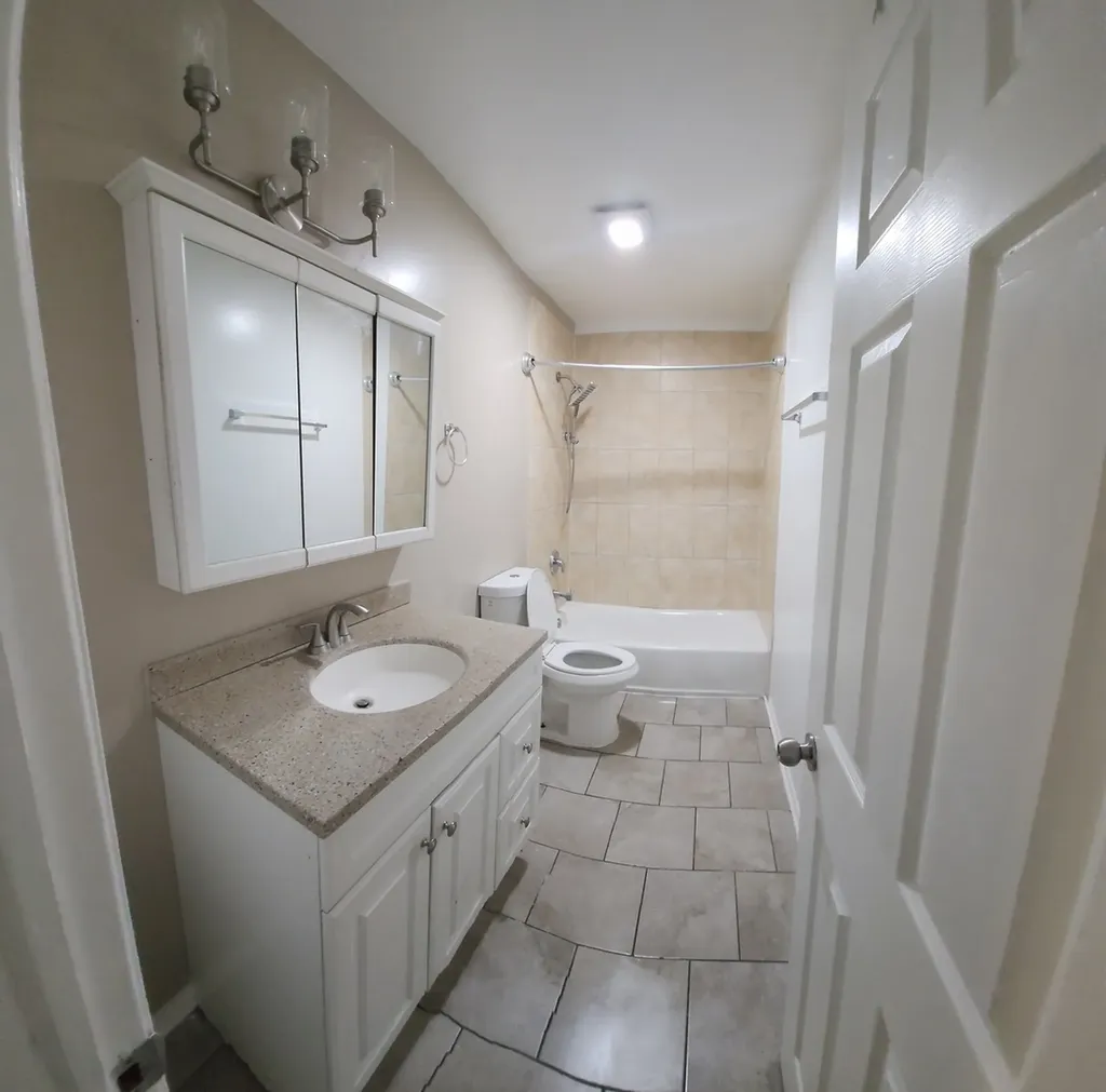 11707 South Morgan Street Chicago IL 60643
