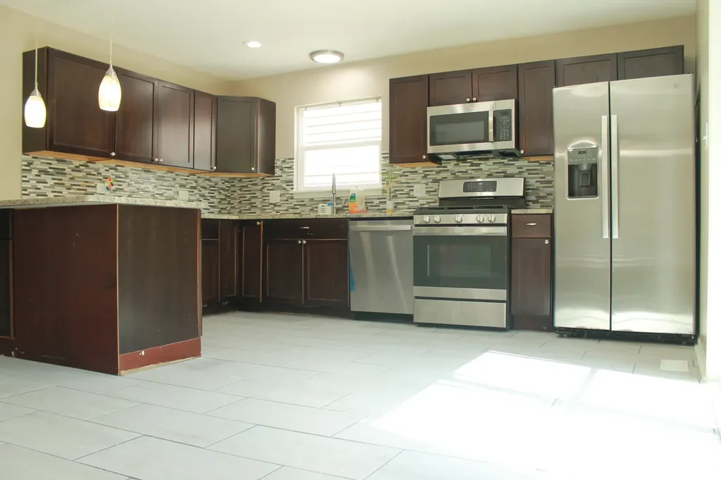 11707 South Morgan Street Chicago IL 60643
