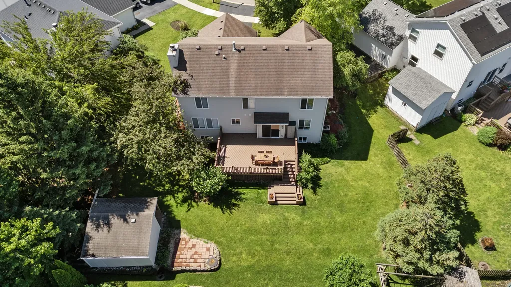 2462 Green Valley Court Aurora IL 60503