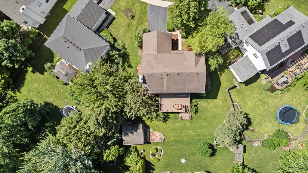 2462 Green Valley Court Aurora IL 60503