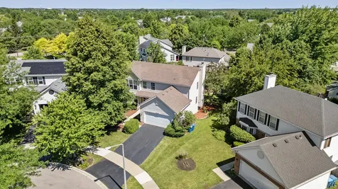 2462 Green Valley Court Aurora IL 60503