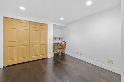 2462 Green Valley Court Aurora IL 60503