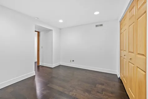2462 Green Valley Court Aurora IL 60503