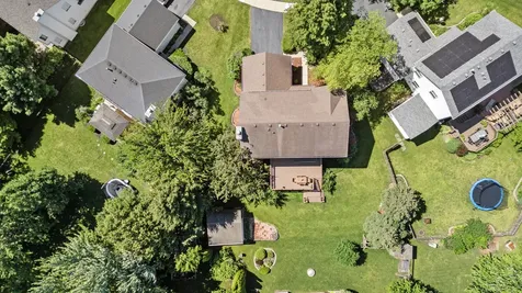 2462 Green Valley Court Aurora IL 60503