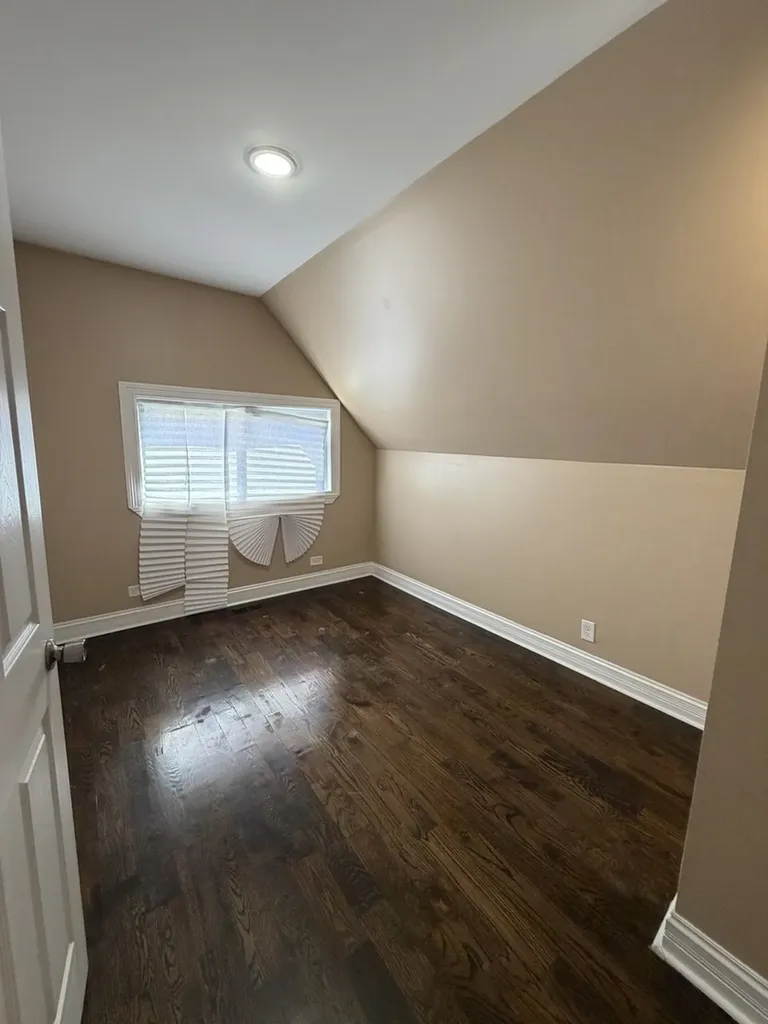 7629 South Dante Avenue Chicago IL 60619