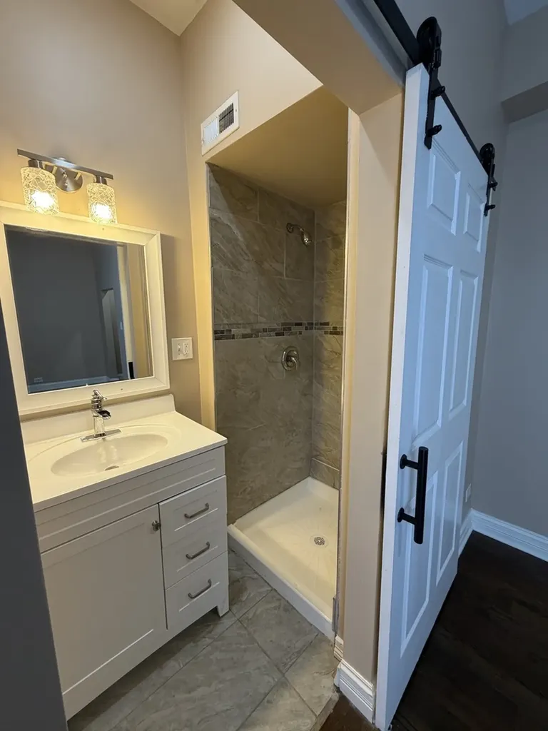 7629 South Dante Avenue Chicago IL 60619