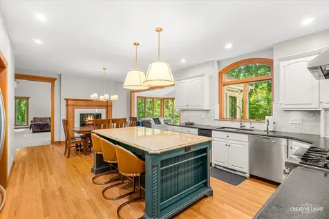 40W913 Trotter Lane St. Charles IL 60175