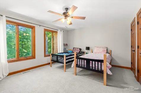 40W913 Trotter Lane St. Charles IL 60175